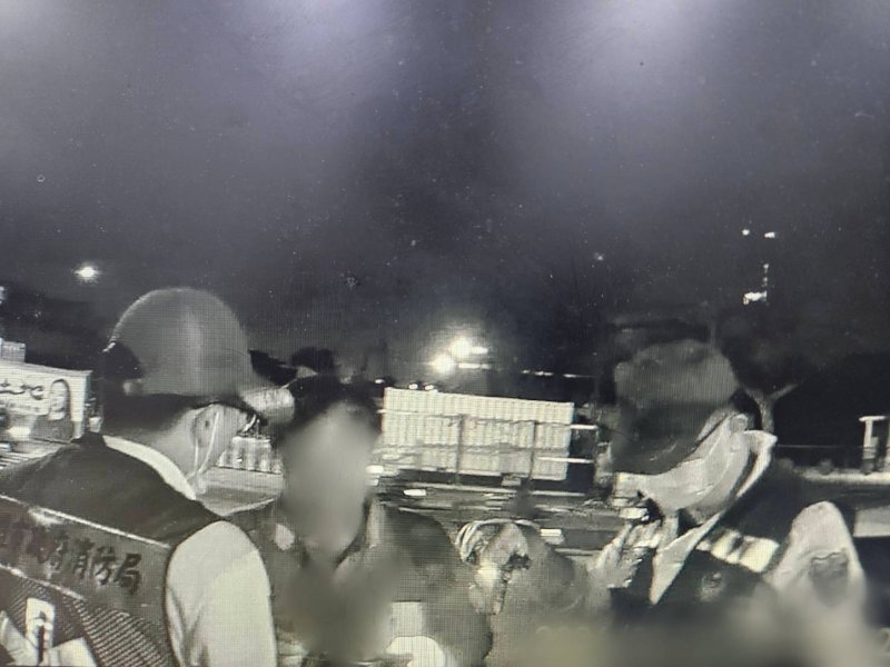 港灣新聞網 / 中安路行車糾紛升級爆衝突!駕駛互不禮讓釀擦傷 警方依法裁罰