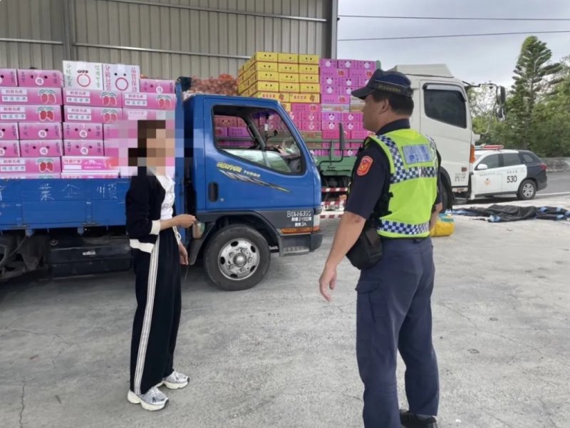 港灣新聞網 / 芒果盛產前防竊大作戰!枋寮警啟動「護芒專案」科技守護農民心血