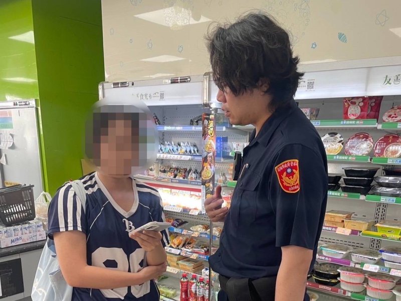 港灣新聞網 / 女大生陷戀愛詐騙!「男模贖身」劇本曝光 警超商聯手保住2萬元