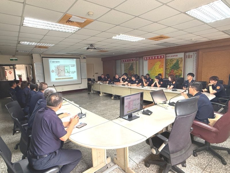 港灣新聞網/防空警報響起怎麼辦?東港警分局實戰演練提升城鎮韌性 全民防衛觀念再升級