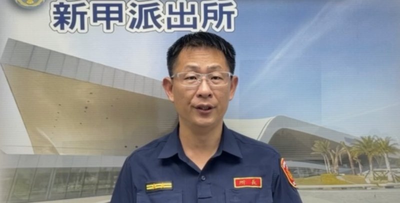 港灣新聞網/73歲阿公買早餐失聯8小時!鳳山警巡邏發現受困車陣 靠網路尋人貼文助返家