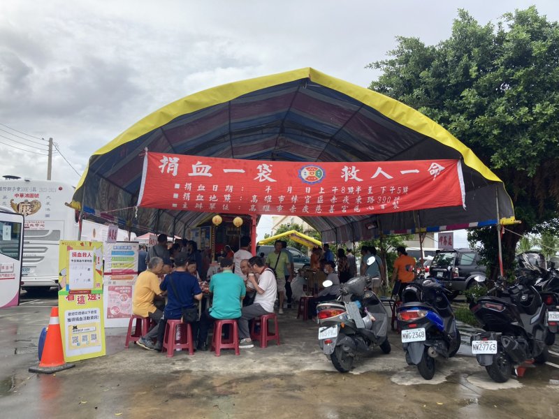 港灣新聞網/捐血一袋愛心無限!高雄市赤崁慈善宮慈心會號召鄉親挽袖獻熱血 攜手紓解血荒