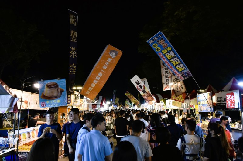 港灣新聞網 / 近三百年岡山籃籗會不只逛市集!反毒宣導走進老傳統 公益議題融入生活